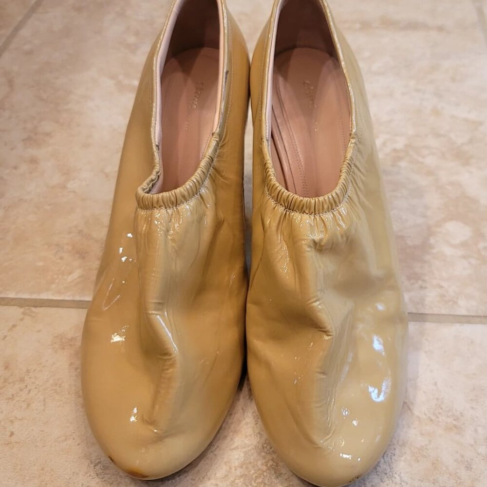 Womens CELINE PARIS 160002 Beige Patent Leather Soft ballerina Pump
